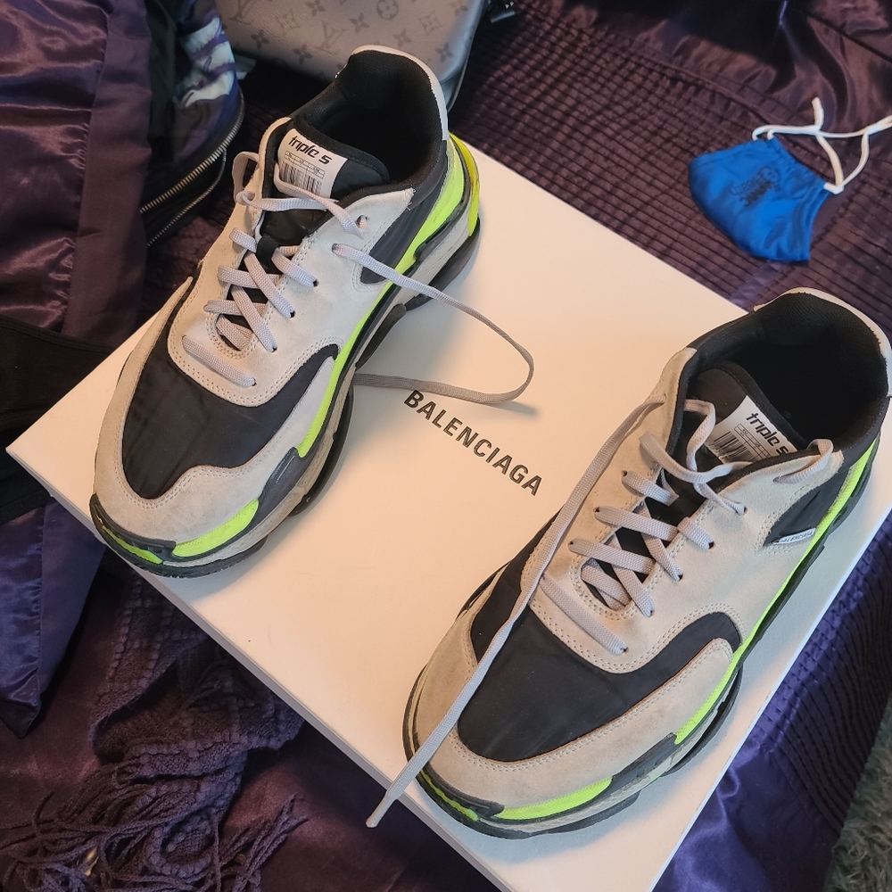 S O L D ---Balenciaga triple S trainers